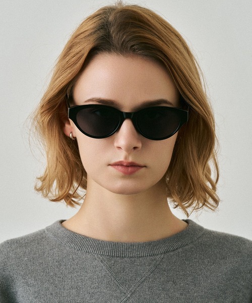 NUEF (ヌエフ)の「ホックスタイルサングラス|カラーレンズ|トレンド|紫外線対策|UVカット|サングラス|NUEF|COLOR SUNGLASSES(サングラス・レディース・ブラック系その他/ブラック・FREE)」の3枚目の写真