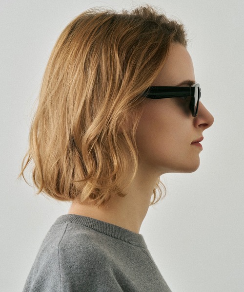 NUEF (ヌエフ)の「ホックスタイルサングラス|カラーレンズ|トレンド|紫外線対策|UVカット|サングラス|NUEF|COLOR SUNGLASSES(サングラス・レディース・ブラック系その他/ブラック・FREE)」の6枚目の写真