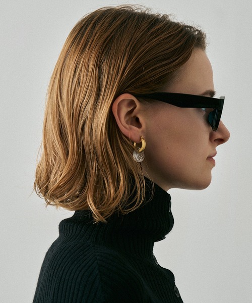NUEF (ヌエフ)の「ホックスタイルサングラス|カラーレンズ|トレンド|紫外線対策|UVカット|サングラス|NUEF|COLOR SUNGLASSES(サングラス・レディース・ブラック系その他/ブラック・FREE)」の17枚目の写真