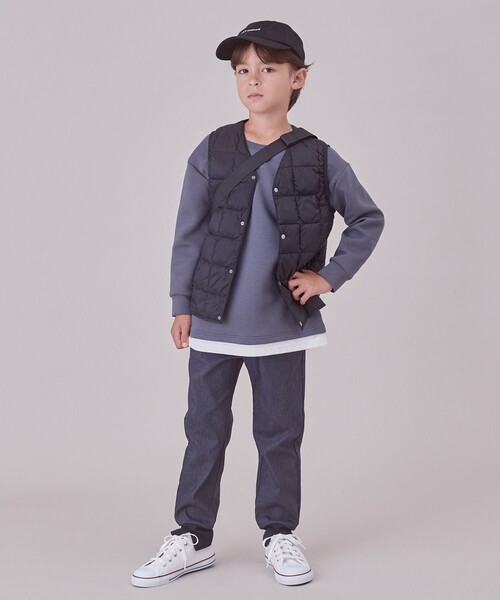 UNFILO（アンフィーロ）の「【120-150cm】TAION Vネック ダウンベスト(UNISEX)（ダウンベスト・キッズ・パイングリーン系/ブラック系/ライトイエロー系/ネイビー系/ホワイト系/スモーキーグリーン系/ライラック系・120/130/140/150）」の21枚目の写真