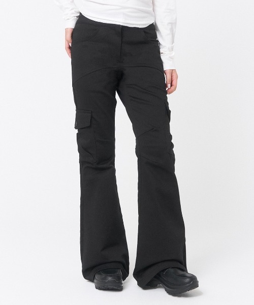 Miseki SEOUL(ミセキソウル)の「PANEL CARGO BOOTSCUT PANTS(その他パンツ・レディース・ブラック/チャコールグレー・1/2)」の9枚目の写真