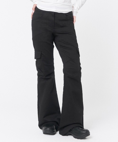 Miseki SEOUL(ミセキソウル)の「PANEL CARGO BOOTSCUT PANTS(その他パンツ・レディース・ブラック/チャコールグレー・1/2)」の10枚目の写真