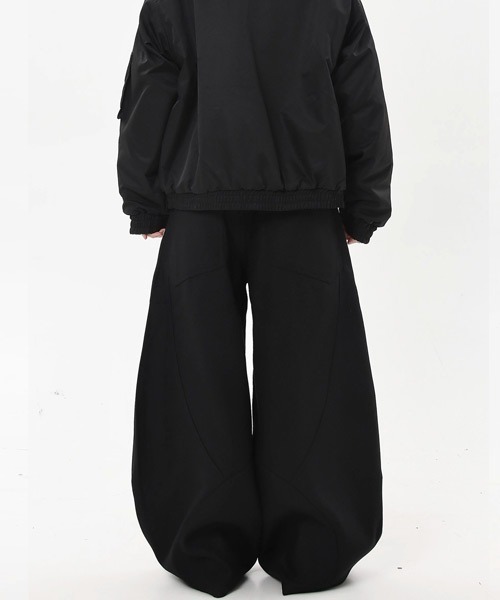 Ressaca(レサーカ)の「ワイドシルエットサイドスタッズカーブパンツ(その他パンツ・メンズ・レッド/ブラック・L/M/XL)」の7枚目の写真