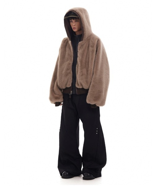 Ressaca(レサーカ)の「ワイドシルエットサイドスタッズカーブパンツ(その他パンツ・メンズ・レッド/ブラック・L/M/XL)」の17枚目の写真