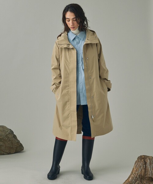 AIGLE（エーグル）の「透湿防水 ロングトレンチコート（トレンチコート・レディース・ダークネイビー/ベージュ・M/L/S/XS）」の6枚目の写真