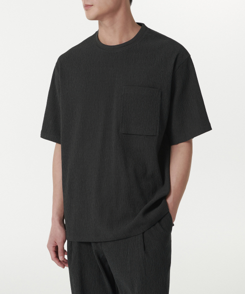 MUSINSA STANDARD（ムシンサスタンダード）の「クランクルオーバーサイズウーブンTシャツ[ダークグレー]（Tシャツ/カットソー・メンズ・その他・LARGE/X-LARGE/XX-LARGE/MEDIUM）」の2枚目の写真