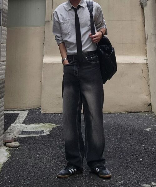 TRILLION(トリリオン)の「フロントウォッシュワイドデニムパンツ(NORMAL BLACK)(デニムパンツ・レディース・その他・MEDIUM/LARGE/X-LARGE/SMALL)」の16枚目の写真