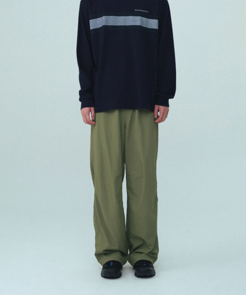 Rest&Recreation(レストアンドレクリエーション)の「NYLON PARACHUTE PANTS - OLIVE(その他パンツ・メンズ・その他・LARGE/X-LARGE)」の3枚目の写真