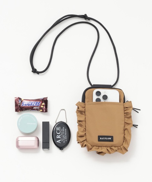 BAYFLOW（ベイフロー）の「[軽量!!スマホとお財布がこれひとつに♪]フリルライトミニショルダー（ショルダーバッグ・レディース・ブラック/ベージュ・FREE）」の7枚目の写真