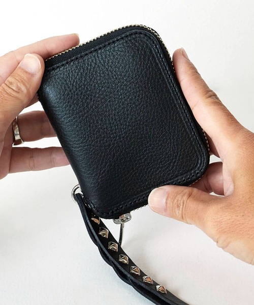 セール】CALEE/キャリー PLANE LEATHER ZIP MULTI WALLET スタッズ