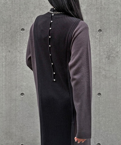 &g'aime(アンジェム)の「【&g'aime 】バイカラーニットワンピース Bicolor Knit Dress(ワンピース・レディース・グレイッシュベージュ/チャコール/ブラウン・FREE)」の13枚目の写真