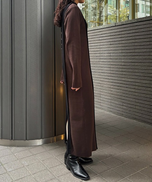 &g'aime(アンジェム)の「【&g'aime 】バイカラーニットワンピース Bicolor Knit Dress(ワンピース・レディース・グレイッシュベージュ/チャコール/ブラウン・FREE)」の17枚目の写真