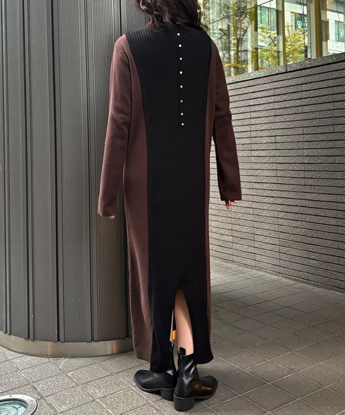 &g'aime(アンジェム)の「【&g'aime 】バイカラーニットワンピース Bicolor Knit Dress(ワンピース・レディース・グレイッシュベージュ/チャコール/ブラウン・FREE)」の20枚目の写真