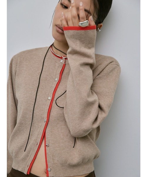 AIC.(エーアイシー)の「カラーコンビネーションニットカーディガン(カーディガン/ボレロ・レディース・ベージュ/グレー/アイボリー・FREE)」の3枚目の写真