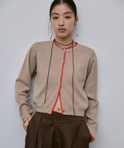 AIC.(エーアイシー)の「カラーコンビネーションニットカーディガン(カーディガン/ボレロ・レディース・ベージュ/グレー/アイボリー・FREE)」の6枚目の写真