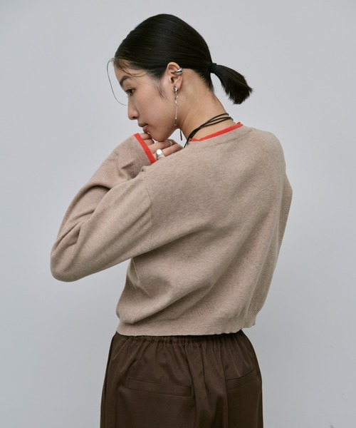 AIC.(エーアイシー)の「カラーコンビネーションニットカーディガン(カーディガン/ボレロ・レディース・ベージュ/グレー/アイボリー・FREE)」の11枚目の写真