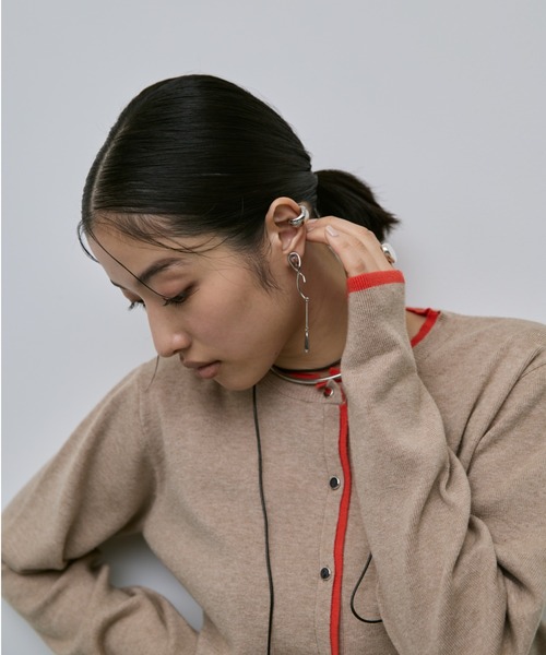 AIC.(エーアイシー)の「カラーコンビネーションニットカーディガン(カーディガン/ボレロ・レディース・ベージュ/グレー/アイボリー・FREE)」の5枚目の写真