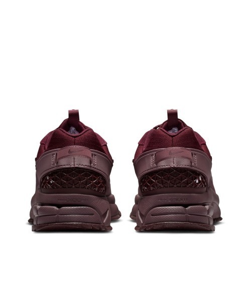NIKE（ナイキ）の「NIKE Zoom Vomero Roam（ナイキ ウィメンズ ズーム ボメロ ローム）（スニーカー・レディース・パープル系・23cm/23.5cm/24cm/24.5cm/25cm）」の6枚目の写真