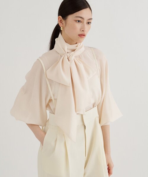 Whim Gazette(ウィムガゼット)の「シフォンボウタイブラウス(シャツ/ブラウス・レディース・ブラック/ホワイト系その他・FREE)」の1枚目の写真