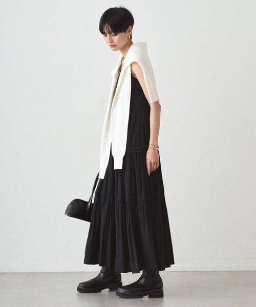 LOUNGEDRESS（ラウンジドレス）の「サテンティアードキャミワンピース（ワンピース・レディース・ネイビー/ベージュ/モスグリーン/オフホワイト/ブラック・SMALL/LARGE/MEDIUM）」の15枚目の写真