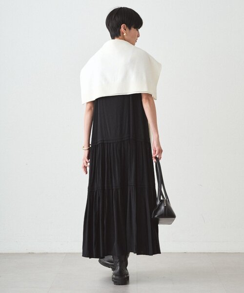 LOUNGEDRESS（ラウンジドレス）の「サテンティアードキャミワンピース（ワンピース・レディース・ネイビー/ベージュ/モスグリーン/オフホワイト/ブラック・SMALL/LARGE/MEDIUM）」の16枚目の写真