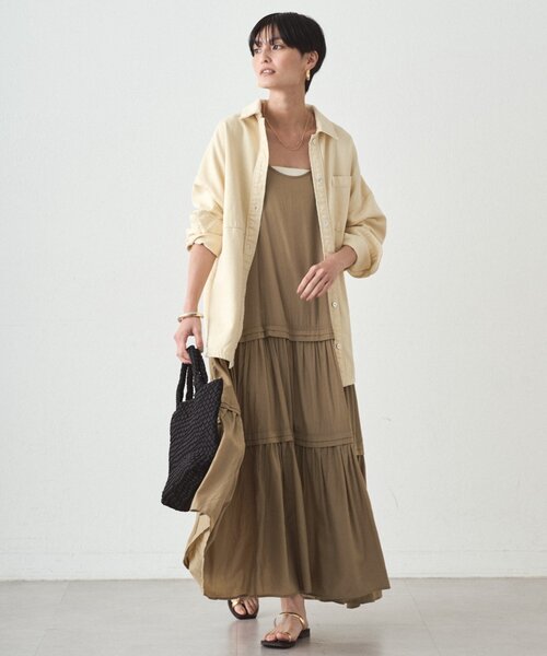 LOUNGEDRESS（ラウンジドレス）の「サテンティアードキャミワンピース（ワンピース・レディース・ネイビー/ベージュ/モスグリーン/オフホワイト/ブラック・SMALL/LARGE/MEDIUM）」の22枚目の写真