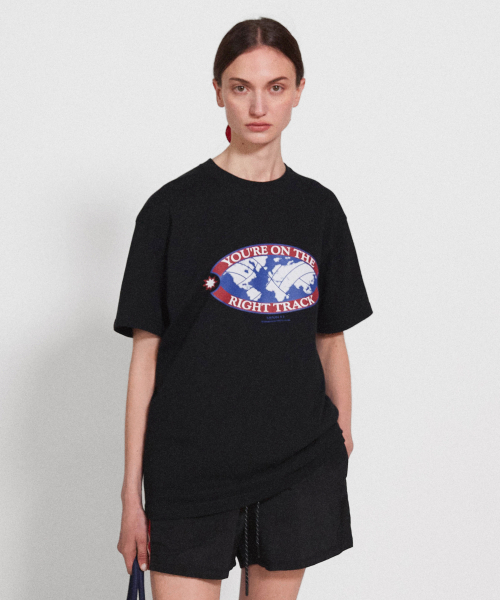 MENASOO（ミナス）の「Right Track T Shirt_Black（Tシャツ/カットソー・レディース・ブラック・1/2/3）」の5枚目の写真