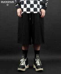 DUCKDIVE（ダックダイブ）の「タックワイドハーフパンツブラック（その他パンツ）」