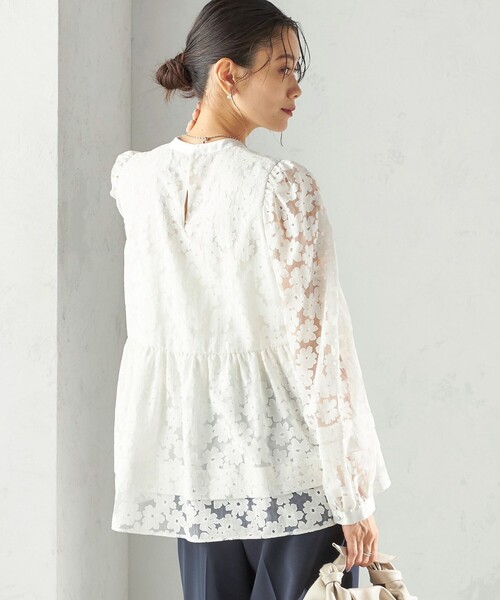 SHIPS(シップス)の「〈手洗い可能〉IPEKER オパール 加工 ブラウス(セレモニー対応可)(シャツ/ブラウス・レディース・ブラック/オフホワイト・ONE SIZE)」の3枚目の写真
