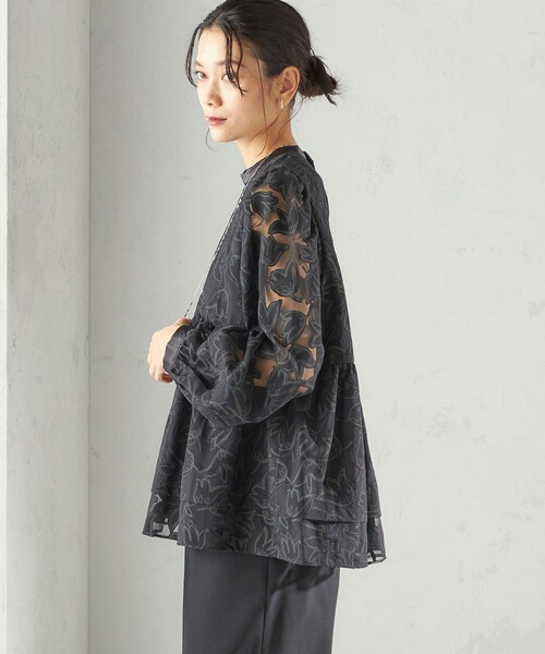 SHIPS(シップス)の「〈手洗い可能〉IPEKER オパール 加工 ブラウス(セレモニー対応可)(シャツ/ブラウス・レディース・ブラック/オフホワイト・ONE SIZE)」の12枚目の写真
