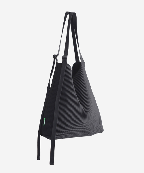 GREEN STUFF（グリーンスタッフ）の「enough bag 57 - pleats black（ショルダーバッグ・レディース・その他・FREE）」の2枚目の写真