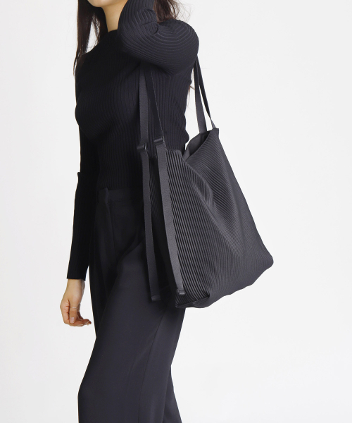 GREEN STUFF（グリーンスタッフ）の「enough bag 57 - pleats black（ショルダーバッグ・レディース・その他・FREE）」の7枚目の写真