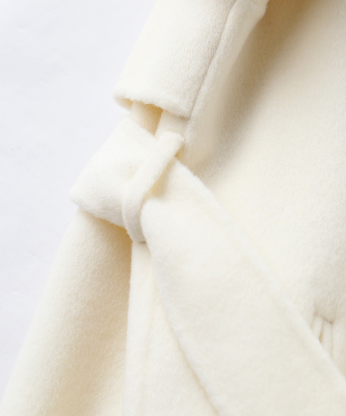 Noble（ノーブル）の「ダブルビーバーリバートレンチコート（トレンチコート・レディース・ホワイト・38/36）」の4枚目の写真