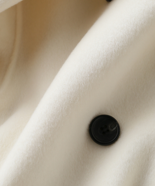 Noble（ノーブル）の「ダブルビーバーリバートレンチコート（トレンチコート・レディース・ホワイト・38/36）」の9枚目の写真
