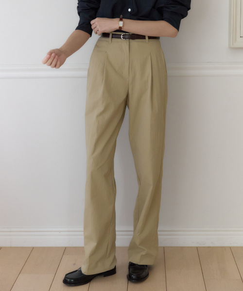 OURHOPE（アワーホープ）の「ソフトストレッチツーピンタックチノパンツ - ベージュ（スラックス・レディース・Beige・1(S)/2(M)/3(L)）」の2枚目の写真