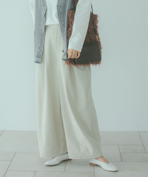 studio CLIP（スタディオクリップ）の「【イージーケア】コーデュロイワイドパンツ[プチ・プラスサイズあり]（その他パンツ・レディース・ネイビー/カーキ/ナチュラル・FREE/PF/ﾌﾘｰ(L)）」の3枚目の写真