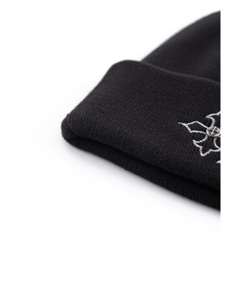 UNKNOWN LONDON（アンノウン・ロンドン）の「ビーニー｜Dagger Cross Embroidery Beanie｜Unknown London（ニットキャップ/ビーニー・メンズ・ブラック・FREE）」の4枚目の写真