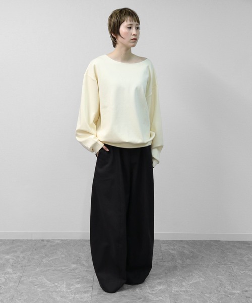 THE CELL.(ザセルドット)の「ボートネック ルーズサイズ ボンディングスウェット BOAT NECK LOOSE-FIT BONDING SWEATSHIRT(スウェット・レディース・グレー/アイボリー・FREE)」の7枚目の写真