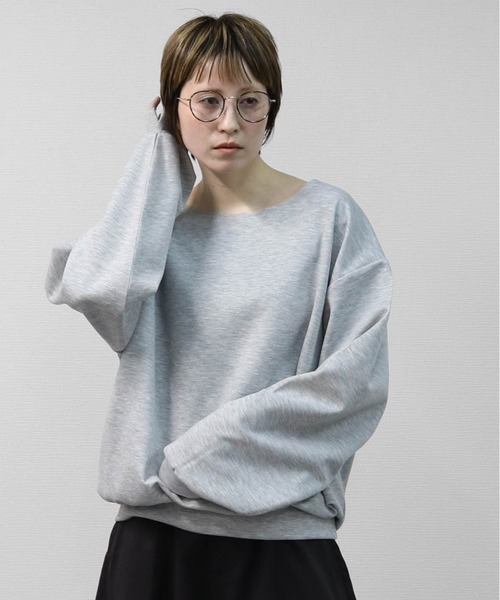 THE CELL.(ザセルドット)の「ボートネック ルーズサイズ ボンディングスウェット BOAT NECK LOOSE-FIT BONDING SWEATSHIRT(スウェット・レディース・グレー/アイボリー・FREE)」の11枚目の写真