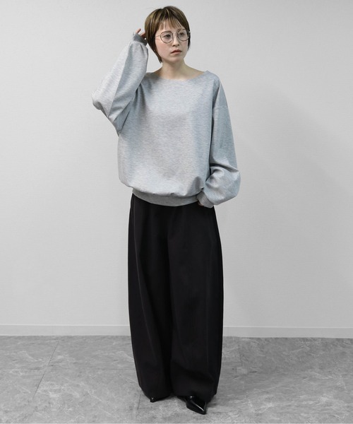 THE CELL.(ザセルドット)の「ボートネック ルーズサイズ ボンディングスウェット BOAT NECK LOOSE-FIT BONDING SWEATSHIRT(スウェット・レディース・グレー/アイボリー・FREE)」の15枚目の写真