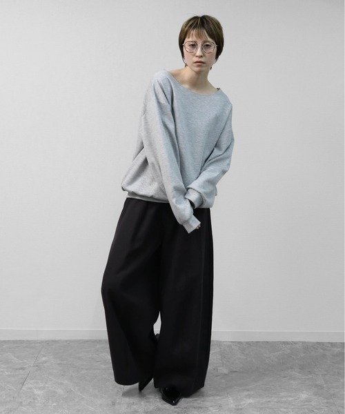 THE CELL.(ザセルドット)の「ボートネック ルーズサイズ ボンディングスウェット BOAT NECK LOOSE-FIT BONDING SWEATSHIRT(スウェット・レディース・グレー/アイボリー・FREE)」の17枚目の写真