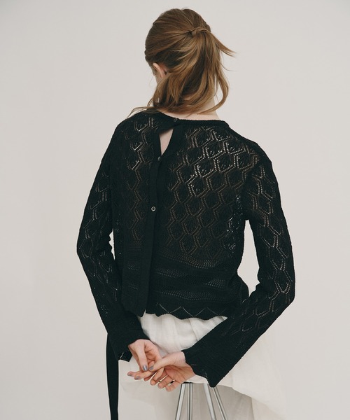 allureville（アルアバイル）の「レースニットプルオーバー（ニット/セーター・レディース・オフホワイト/ブラック・2）」の2枚目の写真