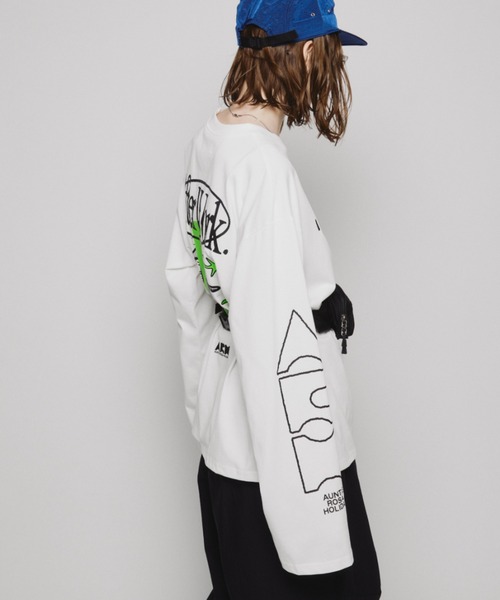 Auntie Rosa Holiday（アンティローザホリデー）の「オーバーサイズロンT/AfterWork（Tシャツ/カットソー・レディース・オフホワイト/ピンク・FREE）」の5枚目の写真