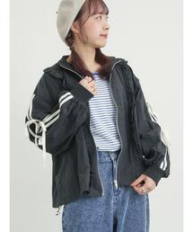 Samansa Mos2（サマンサ モスモス）の「フリルトラックジャケット（ノーカラージャケット）」