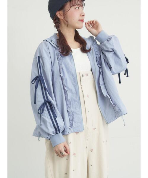 Samansa Mos2(サマンサ モスモス)の「フリルトラックジャケット(ノーカラージャケット・レディース・サックスブルー/ブラック/オフホワイト・F)」の5枚目の写真