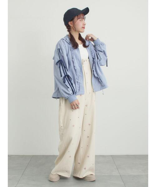 Samansa Mos2(サマンサ モスモス)の「フリルトラックジャケット(ノーカラージャケット・レディース・サックスブルー/ブラック/オフホワイト・F)」の9枚目の写真