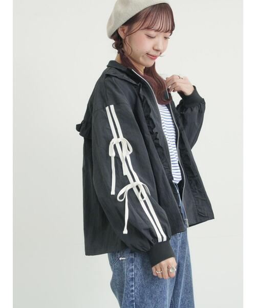 Samansa Mos2(サマンサ モスモス)の「フリルトラックジャケット(ノーカラージャケット・レディース・サックスブルー/ブラック/オフホワイト・F)」の10枚目の写真