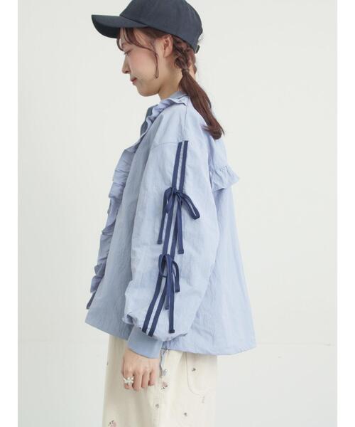 Samansa Mos2(サマンサ モスモス)の「フリルトラックジャケット(ノーカラージャケット・レディース・サックスブルー/ブラック/オフホワイト・F)」の16枚目の写真