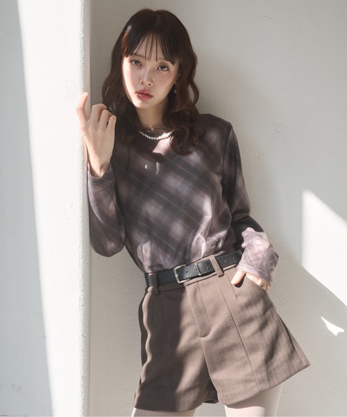 Nadana（ナダナ）の「ベルト付きショートパンツ（その他パンツ・レディース・チャコールグレー/ブラック/ブラウン・SMALL/MEDIUM）」の3枚目の写真