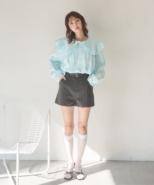 Nadana（ナダナ）の「ベルト付きショートパンツ（その他パンツ・レディース・チャコールグレー/ブラック/ブラウン・SMALL/MEDIUM）」の2枚目の写真